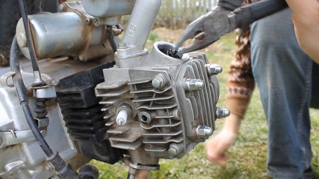Регулировка клапанов на китайских мопедах(Альфа, Ттр, Вираго, Дельта и др.)