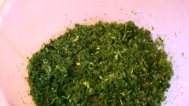 Не выбрасывайте стебли укропа. Вкусная и полезная приправа для всех блюд.