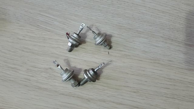 Как изготовить зарядное устройство для зарядки аккумулятора автомобиля своими руками