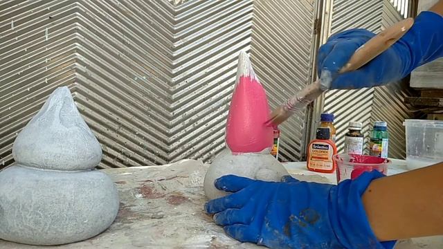 Садовые гномы из цемента/ cement garden gnomes/ DIY/ Поделки для сада/ Садовые фигуры из цемента