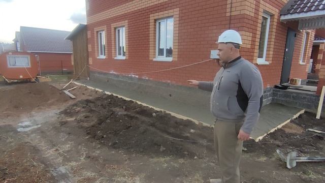 Благоустройство территорий загородного дома..mp4