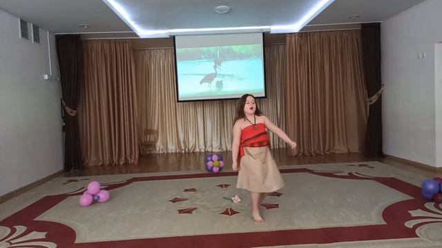 Песня Моаны из м/ф  "Моана" -  " Что меня ждёт"