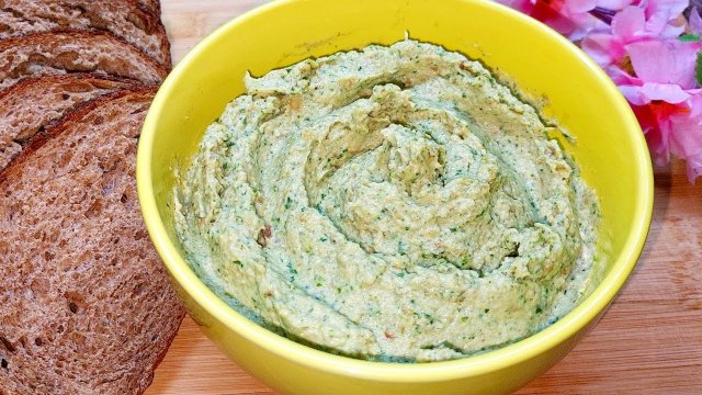 Вкуснейшая намазка на хлеб. И на Завтрак и просто перекус .Паштет или паста из Баклажанов