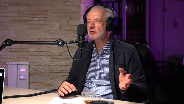 Главная надежда теоретической физики 21 века СУПЕРСИММЕТРИЯ   физик АЛЕКСЕЙ СЕМИХАТОВ.mp4