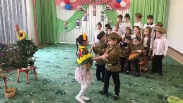 Инсценировка песни "Смуглянка"