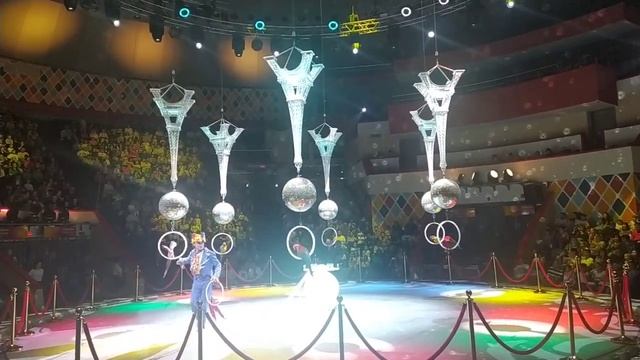 Казанский цирк шоу воды, огня и света ( часть 1)