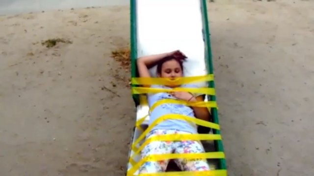 Bad BABY Вредные детки ПРАНК Липкая лента УЧИМ ЦВЕТА Songs for children