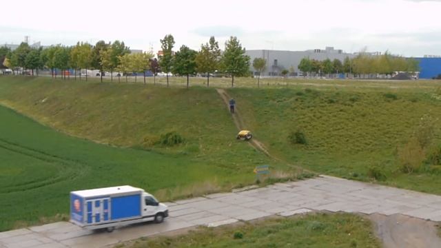 2013 05 Trimmer UFO
