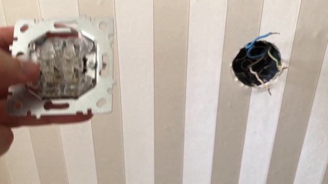 КАК ПОДКЛЮЧИТЬ ДВОЙНОЙ ВЫКЛЮЧАТЕЛЬ