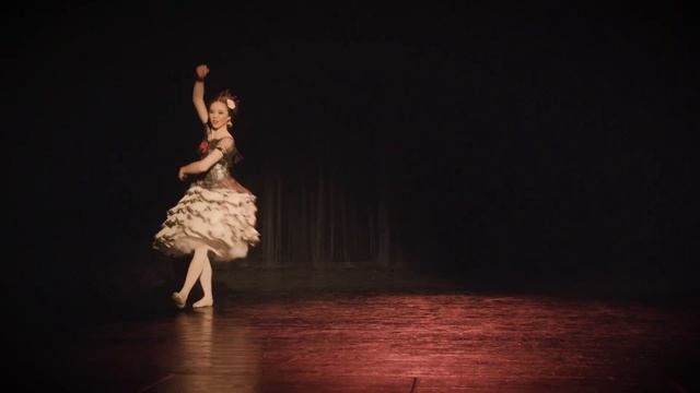 Elssler´s Cachucha with castanets