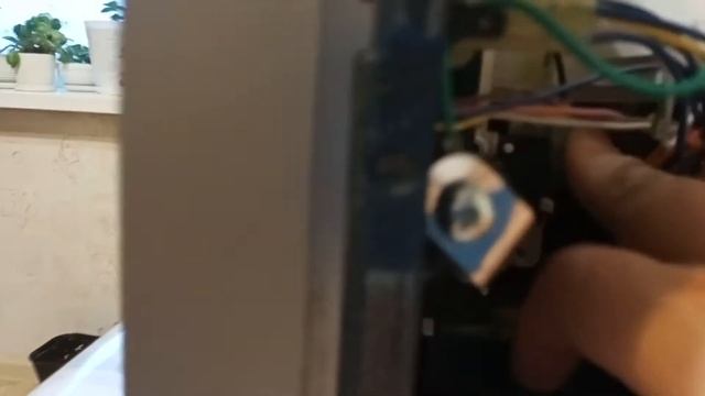 Микроволновка не включается