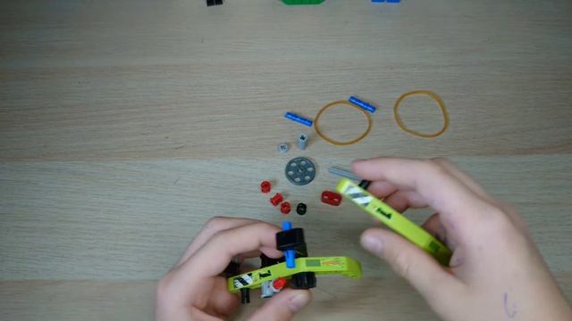 Как сделать стреляющий  Пистолет-револьвер из Лего техникс