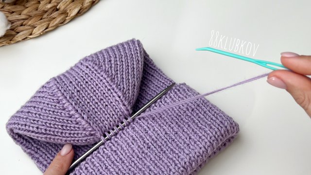 Любимая модель детей и взрослых. Эта макушка пойдет всем. Шапка спицами для для новичка и профи.