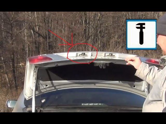 Замена лампы (W3W) подсветки номера в TOYOTA - Corolla E150