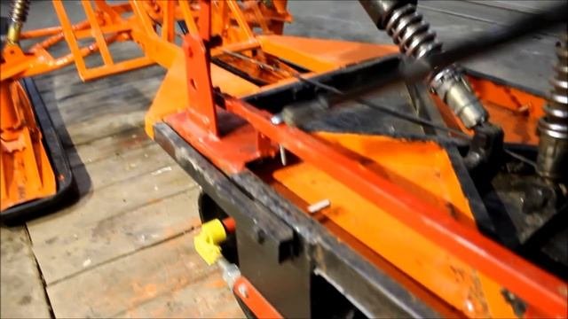 САМОДЕЛЬНЫЙ СНЕГОХОД - МОТОСОБАКА! Обзор технической части.