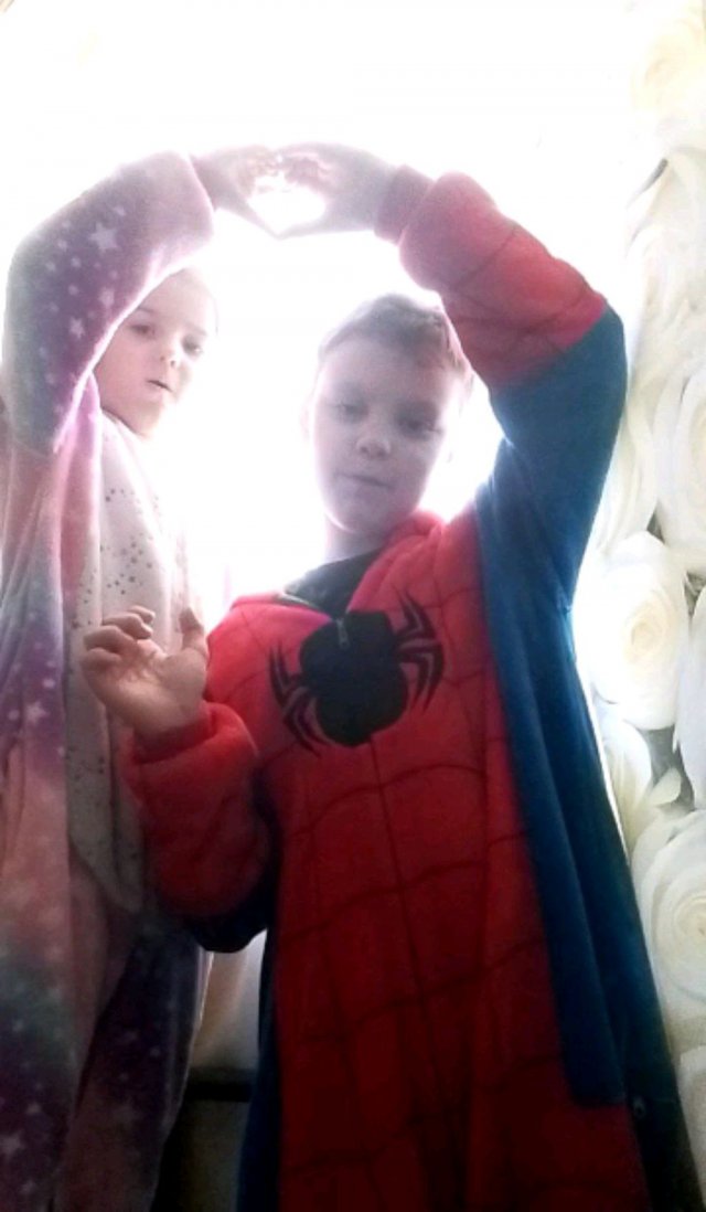 Прямая трансляция Лайк Соня и Лайк Репка