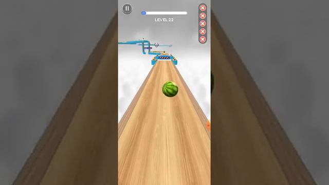 играю в игру мячик