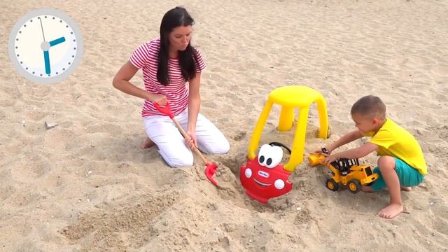 Дима на Тракторе помогает маленькой машинке