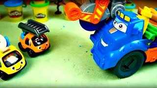 Игры с машинками для детей - Лепка из пластилина.mp4
