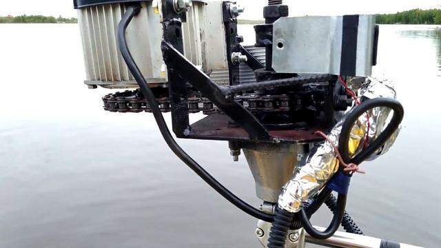 лодочный электромотор