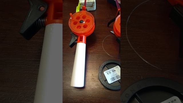 Как намотать определенное кол-во лески на зимнюю удочку?