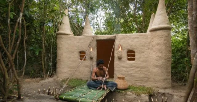 Постройте замок из глинобитного дома с помощью Ancient Skills