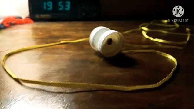 Как сделать йо-йо из крышек.
