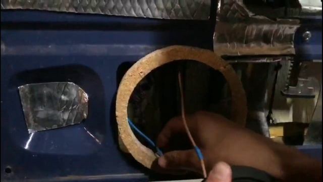 Установка акустики DL Audio Raven 165 в ваз 21214 нива