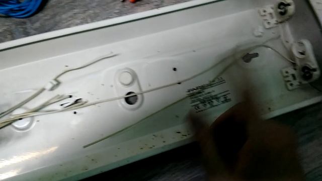 Переделка светильника дневного света под лед лампы [2К]✅