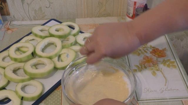 Колечки из кабачков в кляре