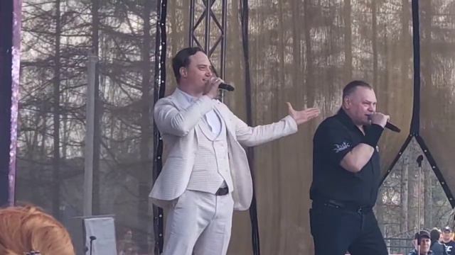 Виталий Гасаев и Владимир Коновалов Сибирский характер(муз и сл В.Гасаев).