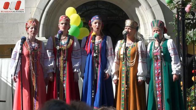 Вокальный ансамбль русской песни «Голубушки». Российско-австрийский уличный фестиваль в Вене