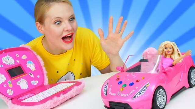 Розовый ноутбук для Алёны Школа стилиста. Видео для девочек игры прически и макияж для кукол