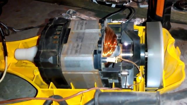УДИВЛЕНИЮ НЕ БЫЛО ПРЕДЕЛА,ремонт электро триммера-газонокосилки своими руками
