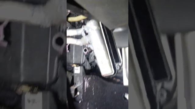 ? ИНТЕРЕСНАЯ СИТУАЦИЯ С АВТОМОБИЛЕМ VOLKSWAGEN JETTA - НЕ ГРЕЕТ ОТОПИТЕЛЬ))))???