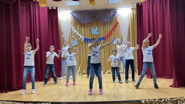 Сосновский СДК Флешмоб «Я, ты, он, она вместе- целая страна»