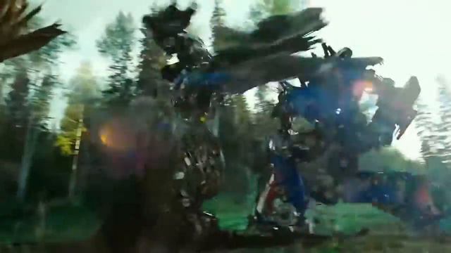 Трансформеры 2 Оптимус Прайм против Мегатрона