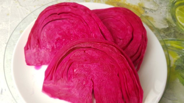 Пелюстка. Квашеная капуста по-нашему, цыганка готовит. Gipsy cuisine.