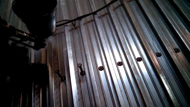 Крепеж профлиста СКН90Z-1000 к балкам перекрытия с помощью стад-болтов