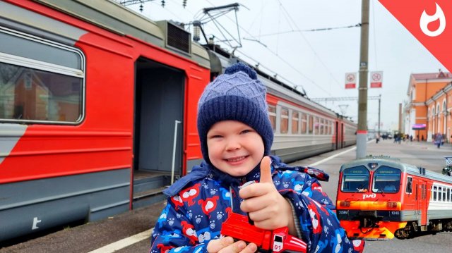 Железнодорожные приключения в Жуковке/жд переезды и интересные вагоны
