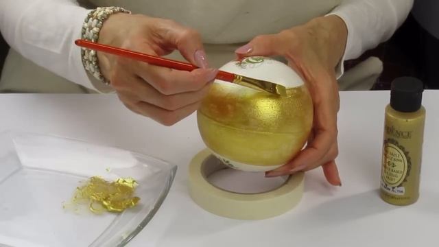 Decoupage Christmas Baubles DIY ideas ? ?