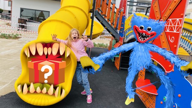 Как Горка Пожиратель сожрала подарок от Хагги Вагги?