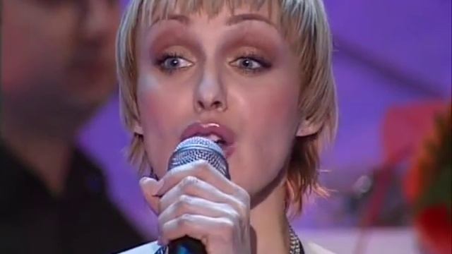 Хризантемы в саду