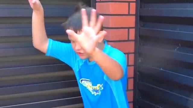 У АРСЕНИЯ НЕПРИЯТНОСТИ. КОЛЯ ВСЕ УНАЛ. БРОС ШОУ