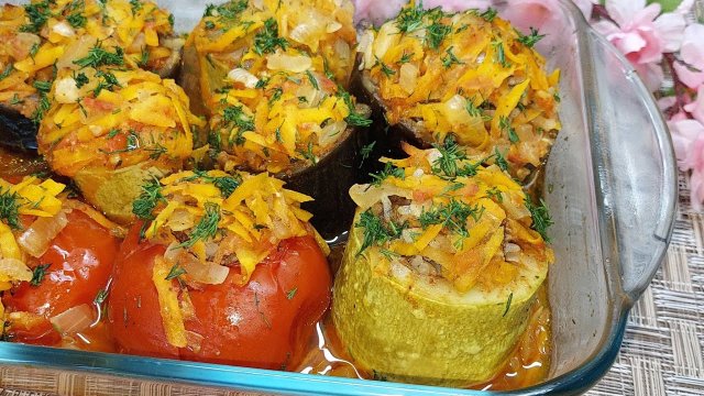 Фаршированные кабачки, баклажаны и помидоры запеченные в духовке. Овощи в духовке.