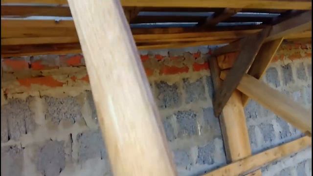 Установка водосточных крюков и капельника