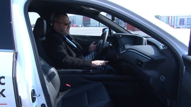 Стоит ли покупать Lexus UX?