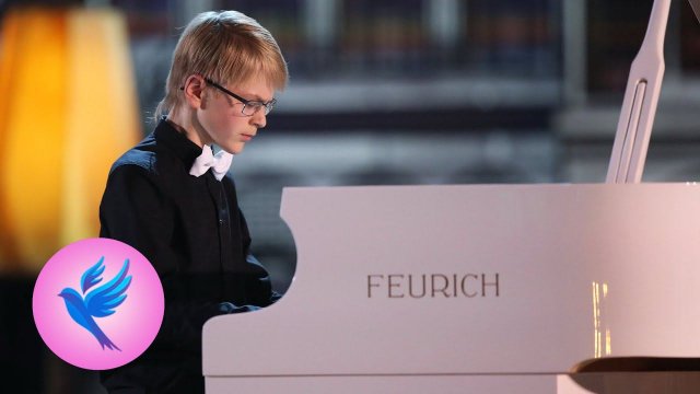 У Елисея Мысина появился конкурент. Синяя птица 2017. Новый 3 сезон