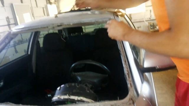 замена лобового стекла приора своими руками