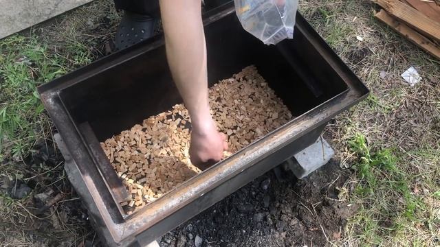 Как коптить рыбу. Рыба Горячего Копчения. Рецепт. Вкусно и Просто.